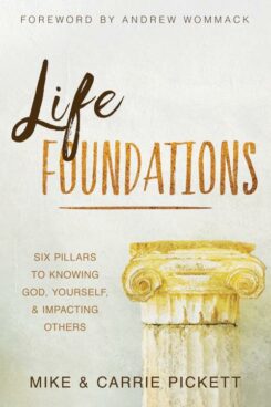 9781680315561 Life Foundations : Six Pillars To Knowing God