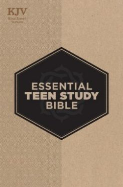 9781087731070 Essential Teen Study Bible