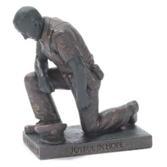 603799514323 Police Officer Praying (Figurine)