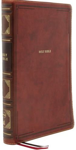 9780785238317 Giant Print Center Column Reference Bible Comfort Print